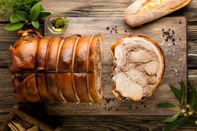 Porchetta Tomassoni sul tagliere